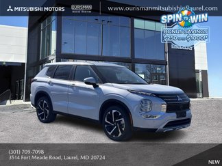 New 2025 Mitsubishi Outlander SE image 1