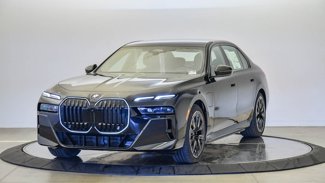 New 2026 BMW 750e xDrive w/ Premium Package image 1