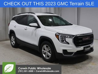 Used 2023 GMC Terrain SLE w/ Driver Convenience Package image 1