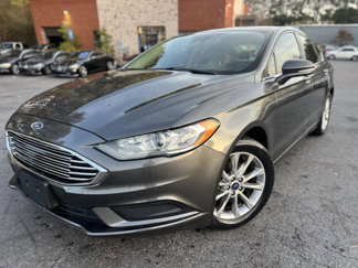 Used 2017 Ford Fusion SE image 1