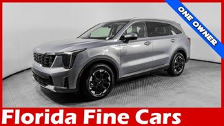 Used 2024 Kia Sorento S image 1