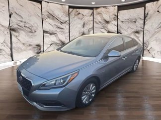 Used 2016 Hyundai Sonata SE image 1