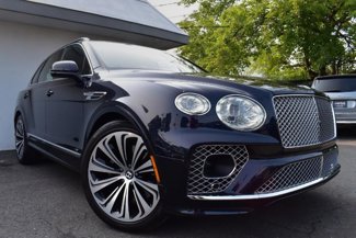 Used 2021 Bentley Bentayga image 1