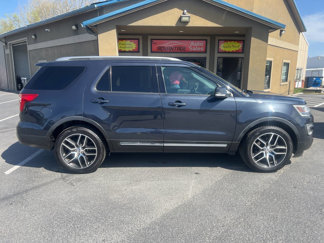 Used 2017 Ford Explorer XLT w/ Equipment Group 202A image 1