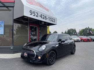 Used 2019 MINI Cooper S image 1