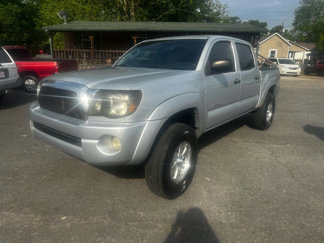 Used 2005 Toyota Tacoma PreRunner image 1