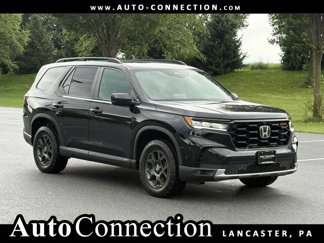 Used 2023 Honda Pilot TrailSport image 1