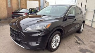 Used 2022 Ford Escape SE image 1