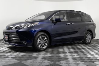 Used 2023 Toyota Sienna XLE image 1