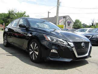 Used 2021 Nissan Altima 2.5 SV image 1