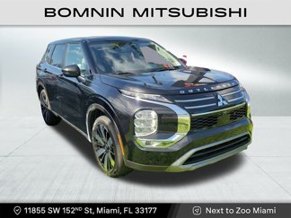 New 2025 Mitsubishi Outlander SE image 1