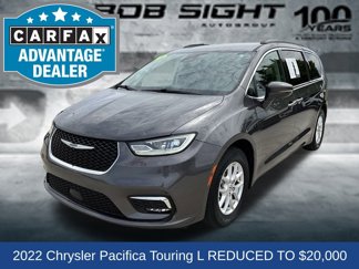 Used 2022 Chrysler Pacifica Touring-L image 1