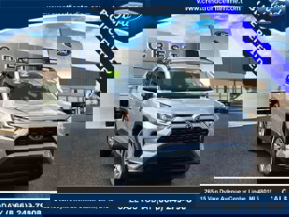 Used 2022 Toyota RAV4 XLE image 1