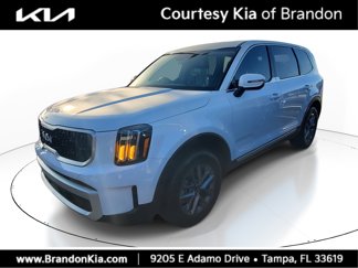 Certified 2024 Kia Telluride LX image 1