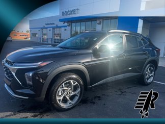 Used 2025 Chevrolet Trax LT w/ Driver Confidence Package image 1