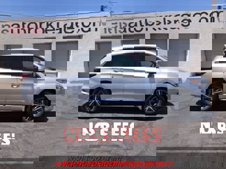 Used 2019 INFINITI QX60 Luxe w/ Essential Package image 1