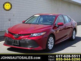 Used 2018 Toyota Camry LE image 1