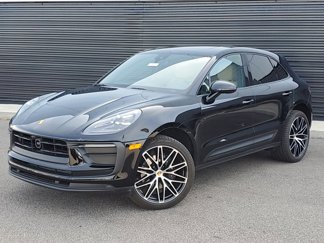 Used 2025 Porsche Macan image 1