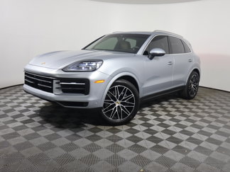 Used 2024 Porsche Cayenne image 1