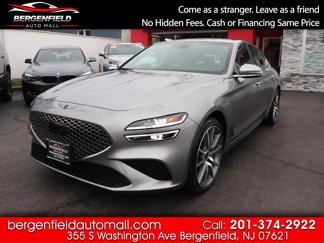 Used 2024 Genesis G70 2.5T image 1