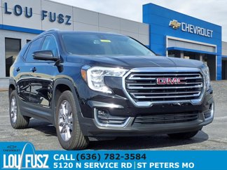 Used 2023 GMC Terrain SLT image 1