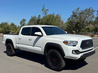 Used 2021 Toyota Tacoma TRD Off-Road image 1