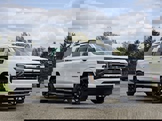 New 2025 Chevrolet Suburban LT image 1