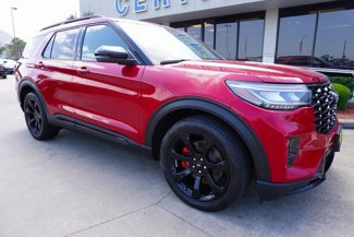 Certified 2025 Ford Explorer ST image 1