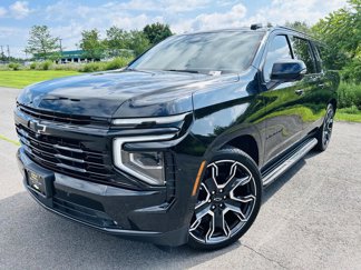 Used 2025 Chevrolet Suburban RST image 1