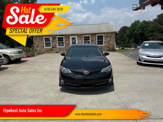 Used 2014 Toyota Camry SE image 1