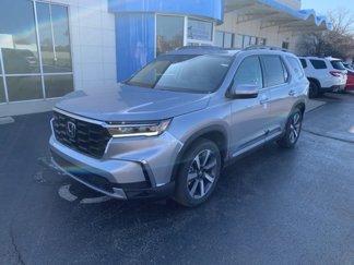 New 2025 Honda Pilot Touring image 1