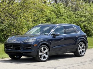 New 2025 Porsche Cayenne image 1