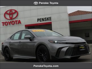 Certified 2025 Toyota Camry SE image 1