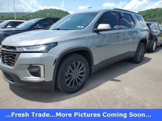 Used 2023 Chevrolet Traverse RS image 1