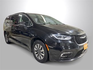 Certified 2023 Chrysler Pacifica Touring-L image 1