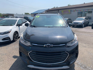 Used 2017 Chevrolet Trax LT w/ Sun & Sound Package image 1