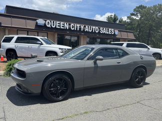 Used 2018 Dodge Challenger SXT w/ Blacktop Package image 1