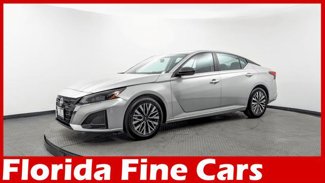 Used 2024 Nissan Altima 2.5 SV image 1