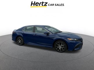 Used 2024 Toyota Camry SE image 1