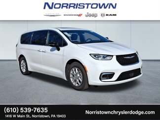 New 2025 Chrysler Pacifica Select image 1