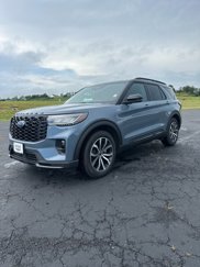 New 2025 Ford Explorer ST-Line w/ Premium Package image 1