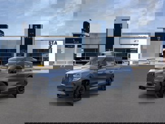 New 2025 Lincoln Corsair AWD w/ Equipment Group 101A image 1