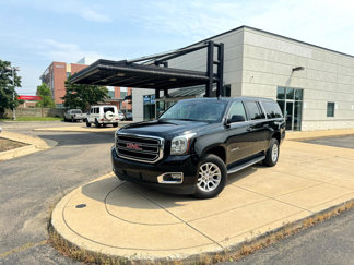 Used 2019 GMC Yukon XL SLT image 1