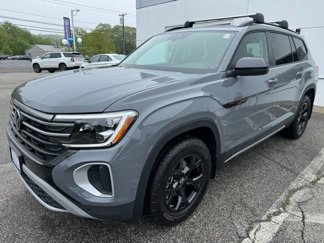 New 2025 Volkswagen Atlas Peak Edition SE image 1