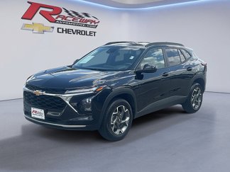 Used 2024 Chevrolet Trax LT image 1