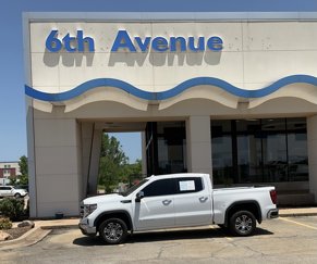 Used 2024 GMC Sierra 1500 SLT image 1