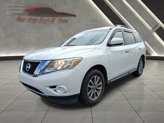 Used 2014 Nissan Pathfinder S image 1