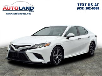 Used 2018 Toyota Camry SE image 1