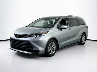 Used 2023 Toyota Sienna Platinum image 1