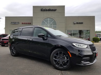 Certified 2023 Chrysler Pacifica Touring-L w/ S Appearance Package image 1